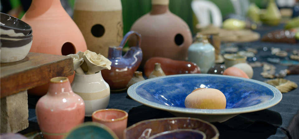 Evento no Mercado Central oferece panorama da produção em cerâmica artística no estado