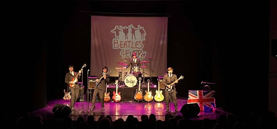 Beatles 4Ever foi a primeira banda cover a surgir no Brasil; desde a década de 80, já foram mais de 5 mil shows por todo o Brasil