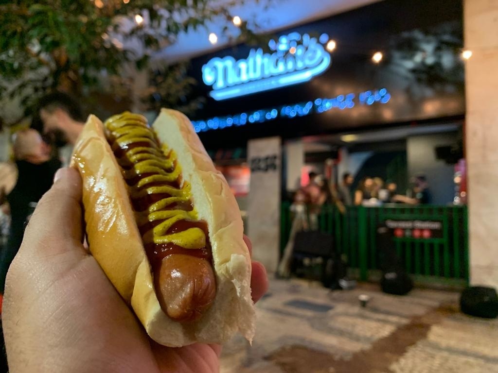 Cachorro Quente, hot dogs estilo brasileño.