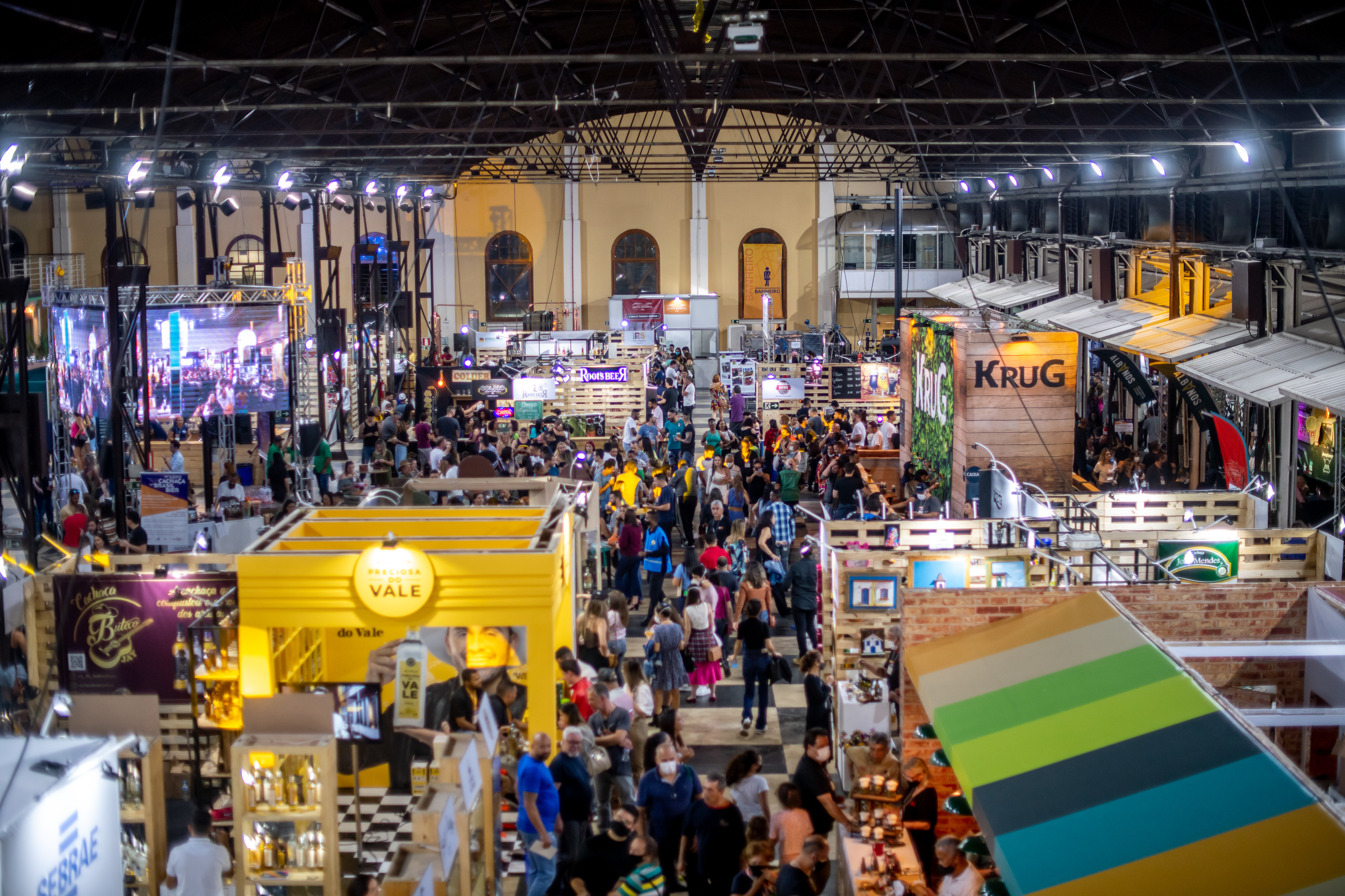 Supermercado Dia anuncia fechamento de lojas em BH; entenda