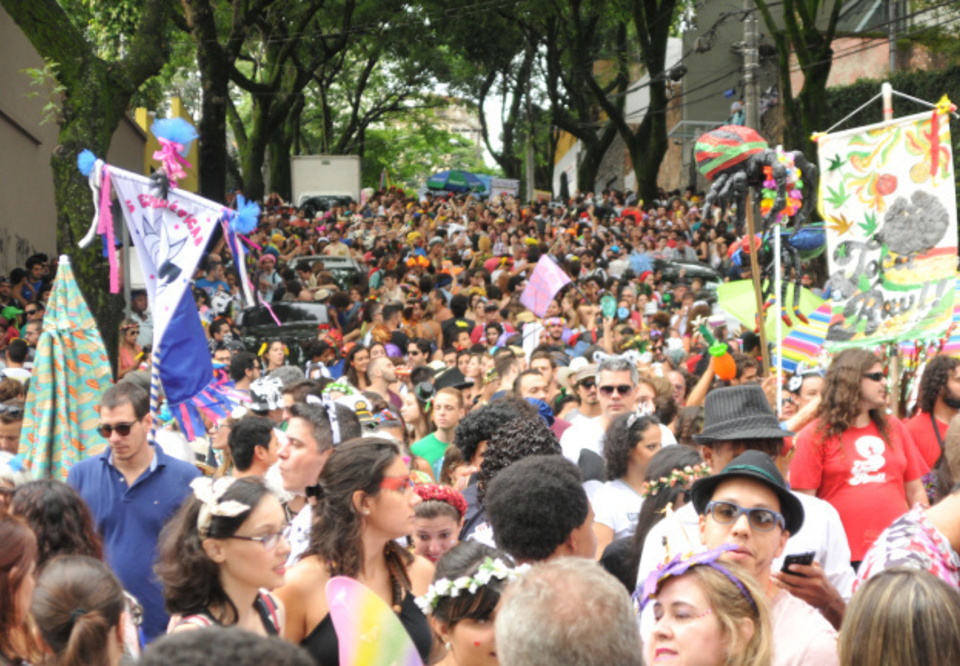 Main mama na vaca desfila sabado veja blocos de carnaval em bh