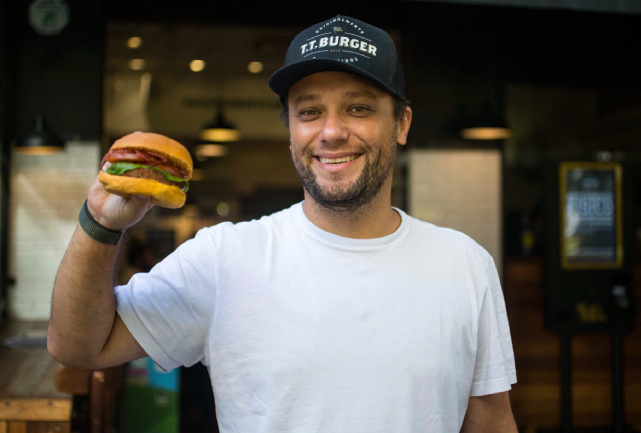 O carioca T.T Burger, abriu duas unidades em São Paulo