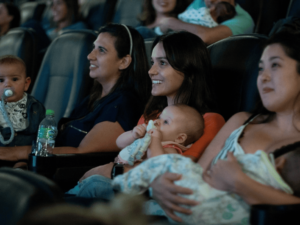 Sessões adaptadas do projeto CineMaterna acontecem no Boulevard Shopping.