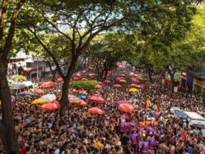 Blocos de rua agitam a capital mineira nesta Carnaval