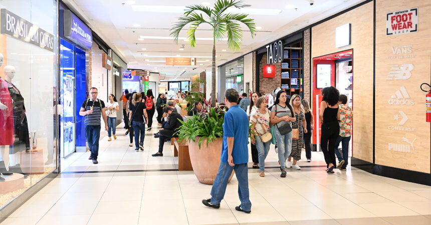 Funcionamento será alterado entre sábado (1º) e Quarta-Feira de Cinzas (5); lojas fecham em alguns dias, mas praças de alimentação e cinemas seguem com horários diferenciados