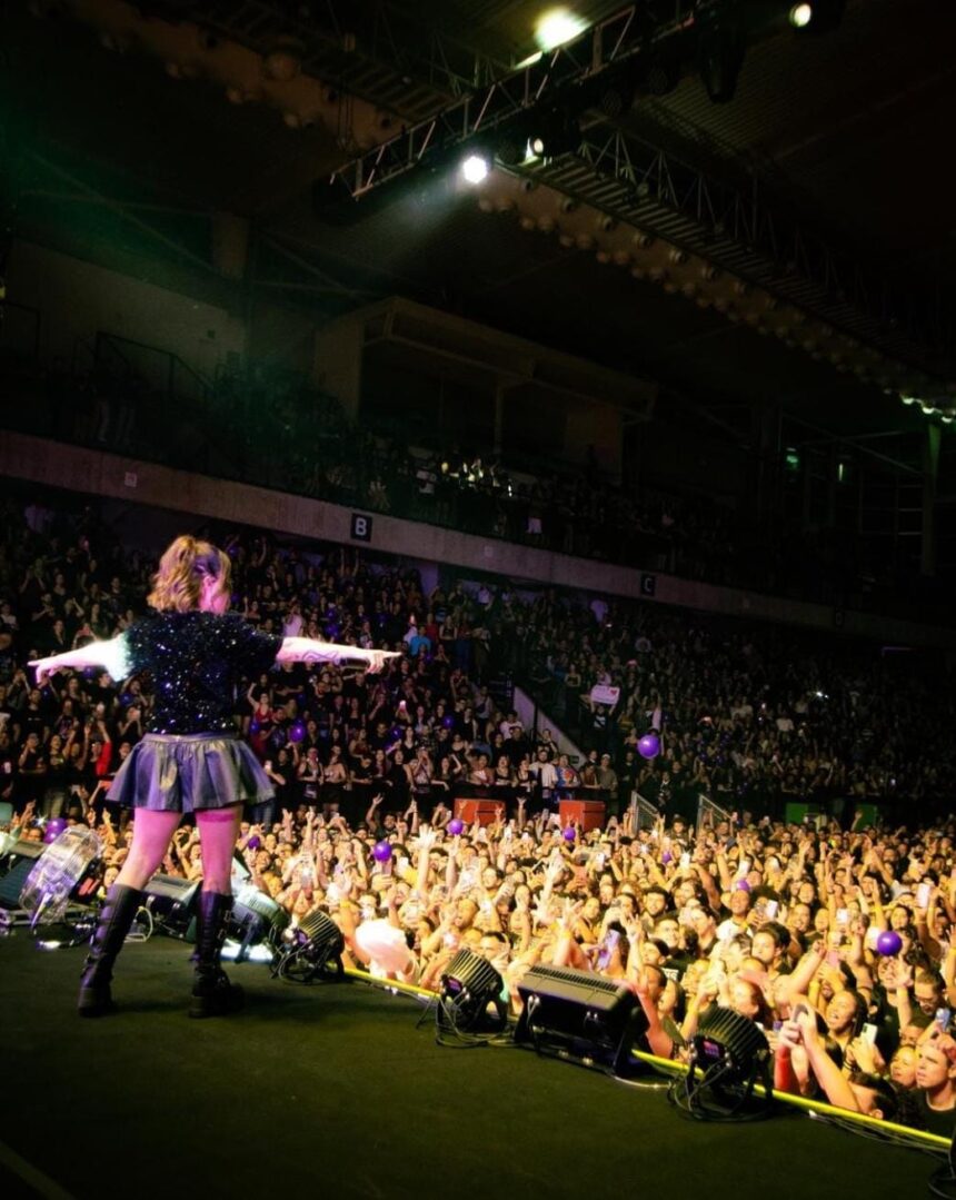 Pitty lota BeFly Hall em show na capital mineira, nesse sábado (15)