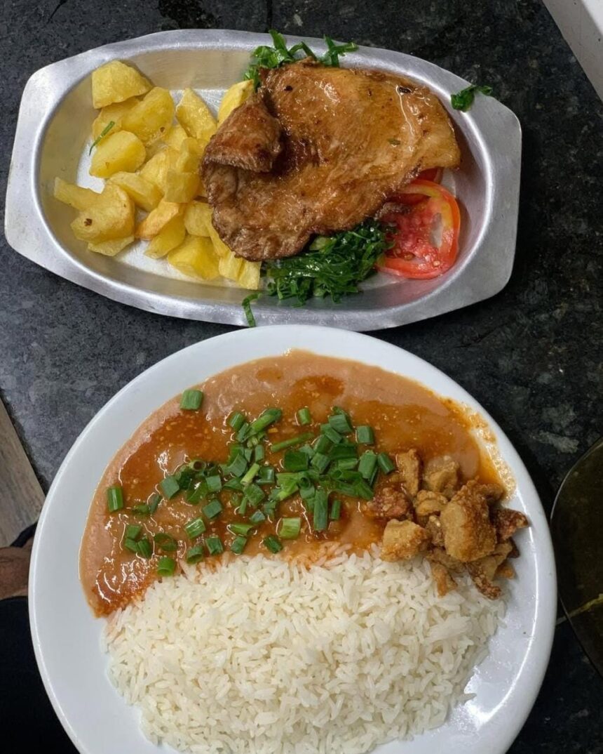 Prato feito do Xok Xok com arroz, feijão, bife, batata e salada