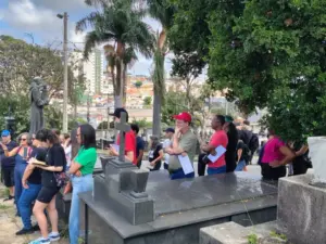 Visita guiada no Cemitério do Bonfim