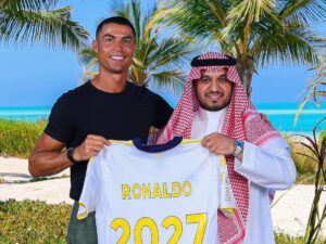 Cristiano Ronaldo em anuncio ao clube Al-Nassr
