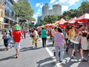 A tradicional Feira Hippie é suspensa neste domingo por conta do desfile cívico-militar de 7 de Setembro