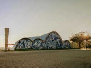 Igreja São Francisco de Assis faz parte do Conjunto Arquitetônico e Paisagístico da Pampulha, inaugurado em 1943