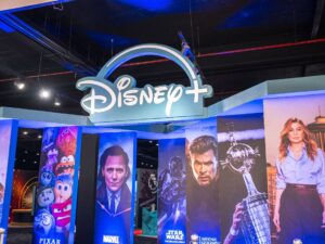 Disney Plus transforma DiamondMall com experiência interativa
