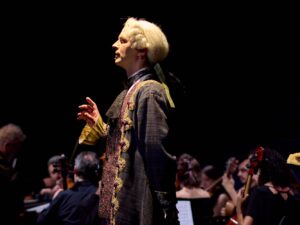 Orquestra 415 recria em BH o encontro entre arte e poder