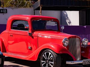 O Festival Degustar exibirá carros antigos e apresentações de drift no Minas Shopping