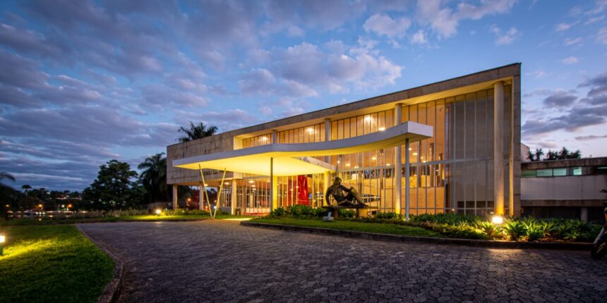 Museu de Arte da Pampulha, projetado por Oscar Niemeyer, antes de virar referência cultural, o espaço brilhou como um dos cassinos mais luxuosos do país