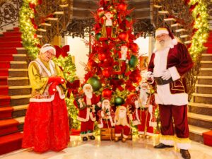 Casa do Papai Noel ocupa Palácio da Liberdade no Natal