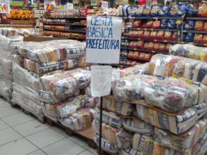 Programa Cesta nas Férias atende famílias durante recesso