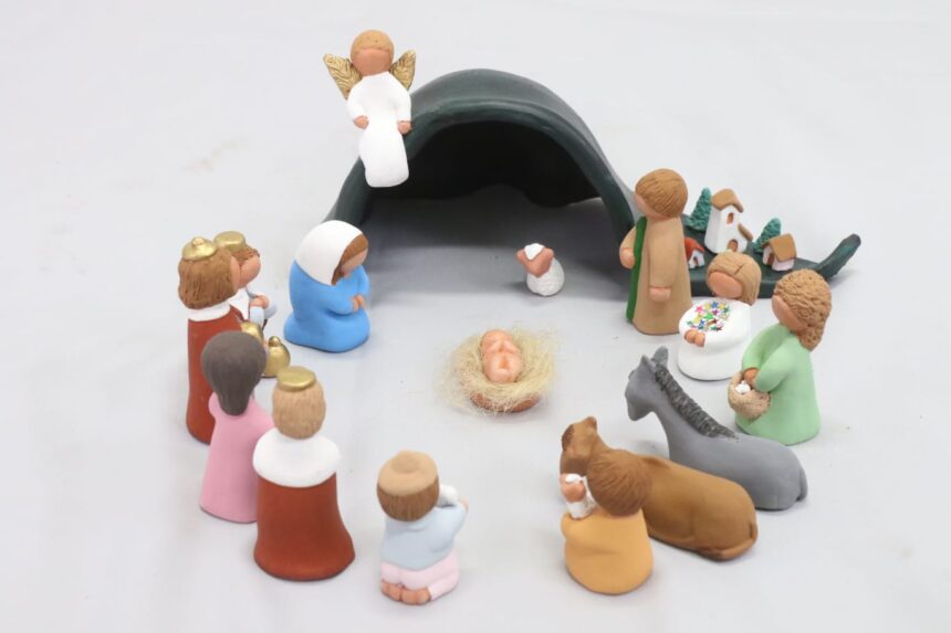 Presépios artesanais ocupam a Galeria Arlinda Corrêa Lima, no Palácio das Artes, onde a mostra apresenta peças de artistas de todo o estado