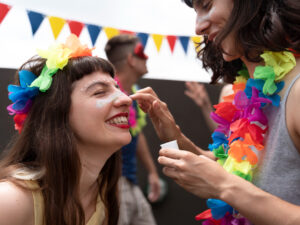Retrato de pessoa se divertindo no carnaval