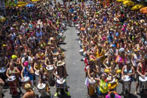 Como funciona a logística de um bloco grande no Carnaval de BH