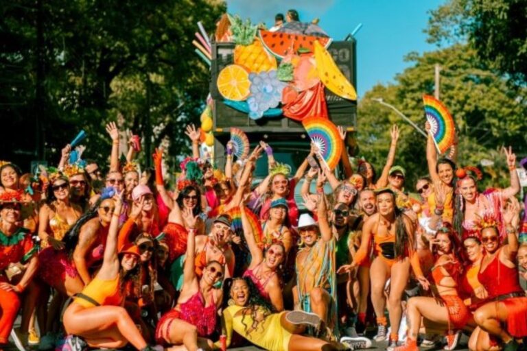 Bloco Salada de Fruta anima pré-Carnaval no Sesc Tupinambás