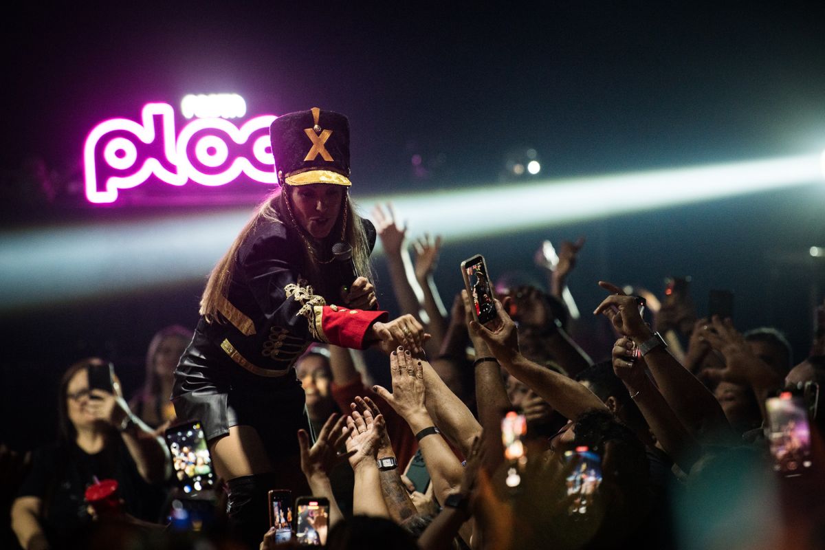 Domingo de Carnaval, no Mercado de Santa Tereza, com hits que marcaram gerações - (foto: Divulgação/ Camila Fotografia)