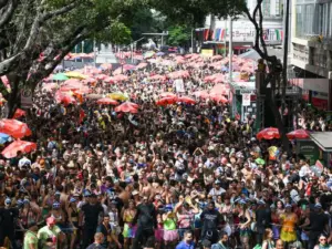 Carnaval deve levar quase 15 milhões às ruas de Minas