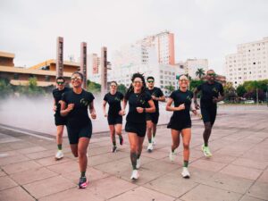 Corredores se preparam para a Maratona Oficial de Belo Horizonte 2026, que encerra inscrições em 31 de março e terá prova principal de 42 km