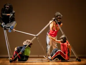 Espetáculo gratuito discute poder em BH