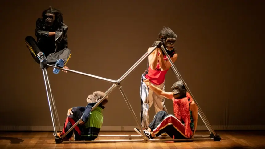 Espetáculo gratuito discute poder em BH