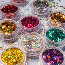 Com esses passos, você elimina o brilho indesejado sem prejudicar a saúde da pele e dos fios.