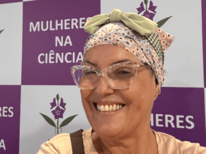 Cássia, aos 60 anos, abriu o próprio negócio, o Mimos da Cacá