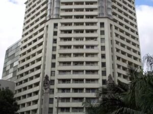 Vista do alto do Edifício Acaiaca revela o centro de Belo Horizonte