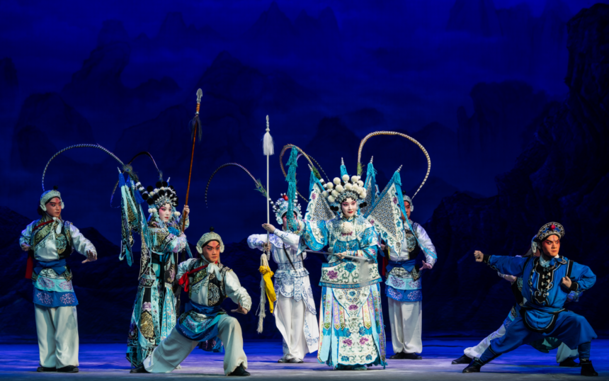 A Ópera de Pequim chega a BH com toda a força da tradição chinesa, em uma apresentação única no Minascentro