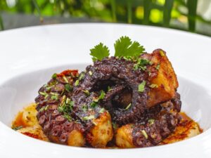 Prato de polvo com batatas