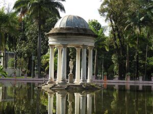 Vista do Parque Municipal Américo Renné Giannetti, no centro de Belo Horizonte