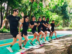 Vila da Maratona reúne atletas e público no Parque Municipal durante a primeira Maratona Oficial de Belo Horizonte