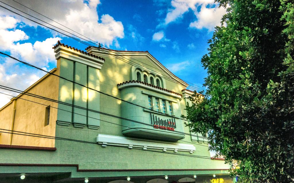 Fachada do Cine Santa Tereza, em Belo Horizonte, onde acontece mostra de curtas argentinos.