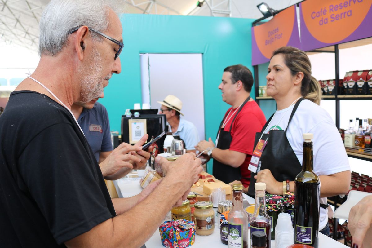 O Festival do Queijo Artesanal de Minas acontece em junho reunindo produtores de 11 regiões do estado - (foto: Divulgação)