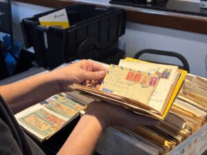 Selos, moedas e cédulas históricas fazem parte da programação do Encontro Mineiro de Filatelia e Numismática, realizado em Belo Horizonte