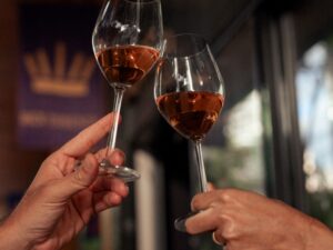 Capital mineira reúne opções que vão de menus exclusivos em restaurantes a festival com mais de 250 rótulos de vinhos brasileiros