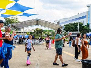 Praça do Sol recebe evento gratuito com telão para Brasil x Japão e shows ao vivo nesta segunda
