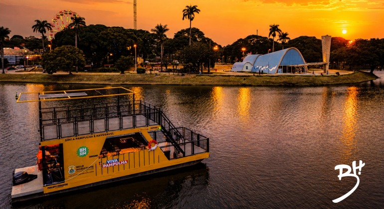Casais sorteados poderão navegar pela Lagoa da Pampulha em uma edição especial do passeio turístico promovido pela Prefeitura de Belo Horizonte
