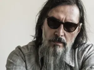 Lobão apresenta turnê em power trio no Palácio das Artes