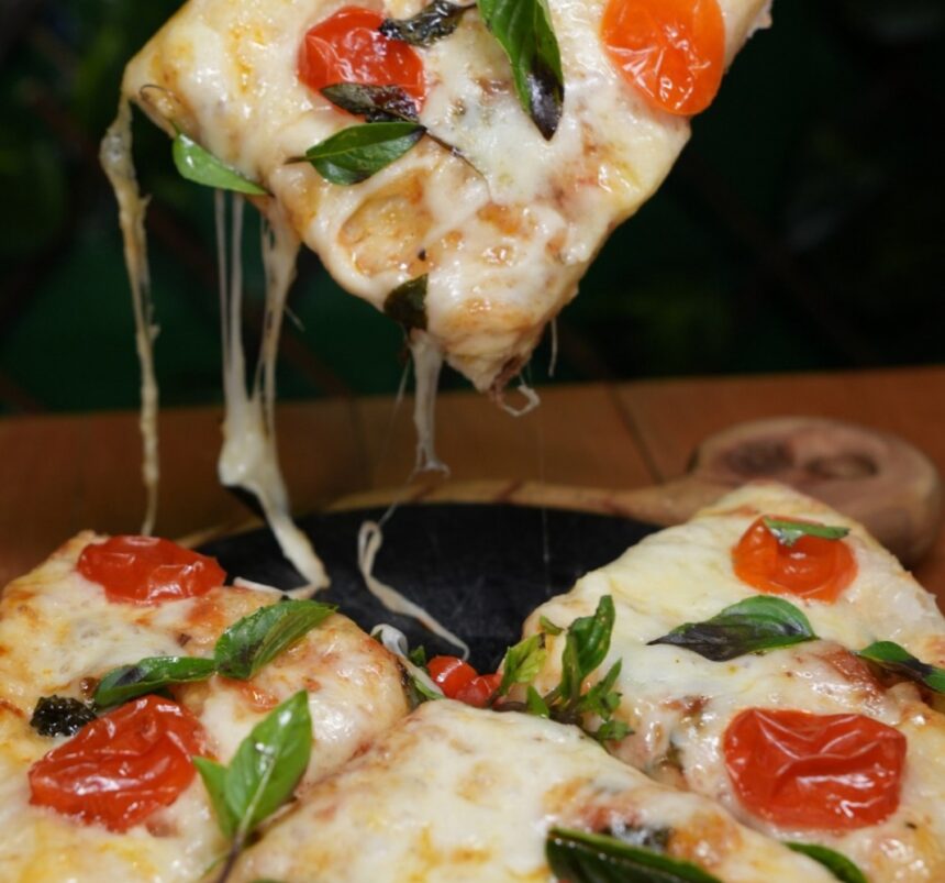 Restaurantes e pizzarias da capital apostam em massas de fermentação natural, receitas napolitanas e opções clássicas para comemorar o Dia da Pizza