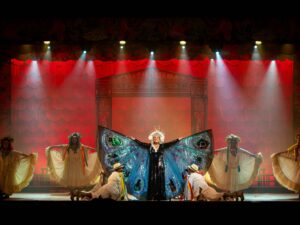 Lucinha Lins, Helga Nemetik, Laura Saab e Clarah Passos interpretam diferentes fases da trajetória de Fafá de Belém no musical