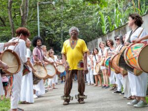 Maurício Tizumba participa da estreia do Tambor na Praça – Toque de Futuro