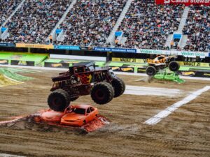 Hot Wheels Monster Trucks Live terá caminhões gigantes, saltos e manobras radicais em Belo Horizonte, em 29 de maio de 2027