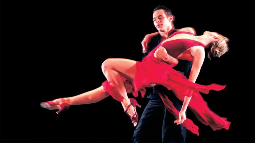 Grupo Corpo em Belo Horizonte apresenta Piracema e Lecuona no Palácio das Artes