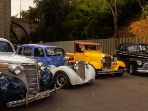 Beagá Motor Festival reúne carros antigos e hot rods em edição especial que celebra os 40 anos do Comando Bravo, no Mineirão
